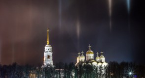 Световые столбы над Владимиром 07.01.16