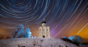 Звездные следы над церковью Покрова на Нерли от Евгения Зайцева