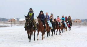 Новогодний праздник для детей и взрослых в КСК «Виктория»