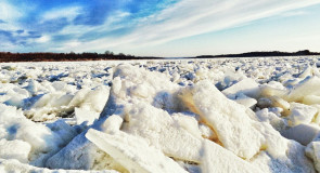 Река Ока 02.01.2016. Ледоход. Город Муром