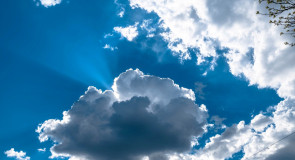 Облака — белогривые лошадки