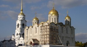 Особенности аркатурно-колончатого пояса южной стены Успенского Собора