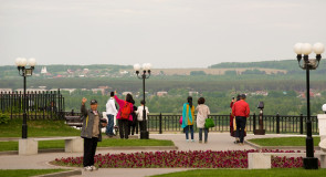 г. Владимир. Смотровая площадка (На дальнем плане д. Кусуново)