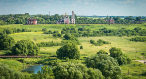 Прекрасна земля Суздальская. Михали. Суздаль. Вид с колокольни Васильевского монастыря