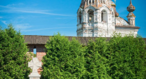 Юрьев-Польский. Колокольня в Михайло-Архангельском монастыре