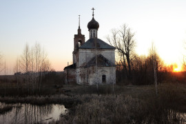 Введенская церковь в селе Мостцы Камешковского р-на
