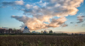 Вечерний Суздаль: конец октября