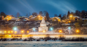 Муром. Ночь вид с Оки. Набережная Церковь Космы и Дамиана
