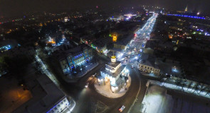Новогодний Владимир с высоты: Соборная и театральная площадь