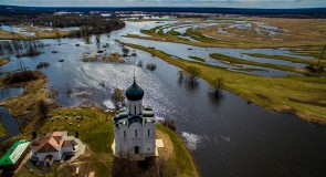 Апрельский разлив в Боголюбово с высоты