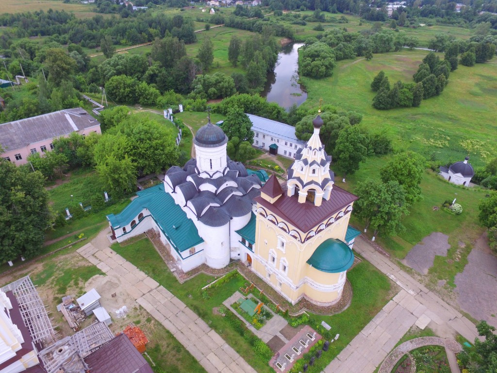 Симоновский монастырь Москва с коптера панорама