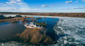 Вязники — городской пляж и пристань. Разлив. Сход льда.