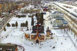 Храм Серафима Саровского, вокзал и привокзальная площадь в Александрове