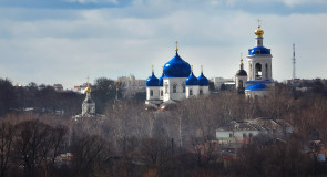 Боголюбский монастырь с расстояния трех километров