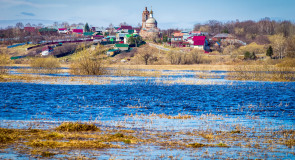 Весеннее половодье. Разлив Нерли. Село Васильково