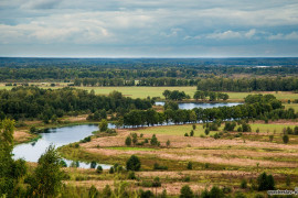 Вид на Быковское озеро с Вязниковского венца