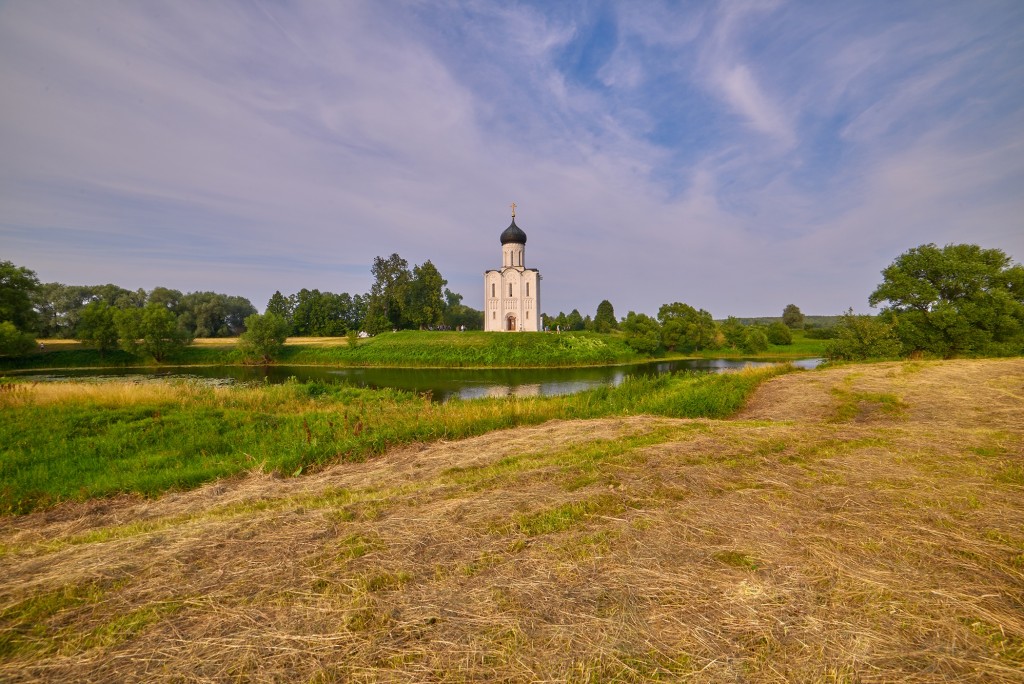 Церковь Покрова на Нерли луг