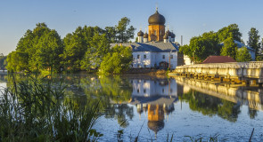 Свято-Введенская Островная пустынь