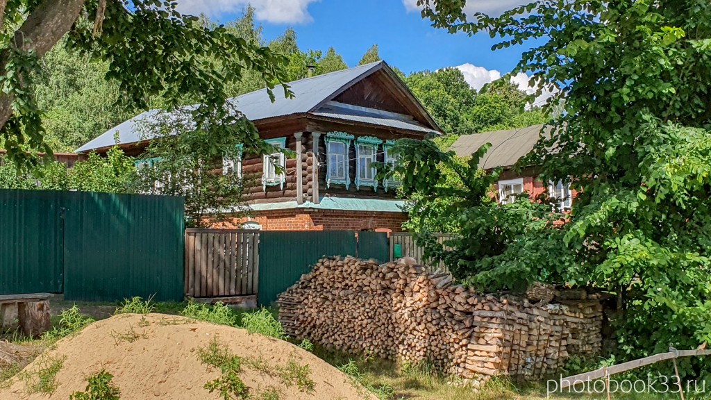 21 Деревянный дом в деревне Верхозерье