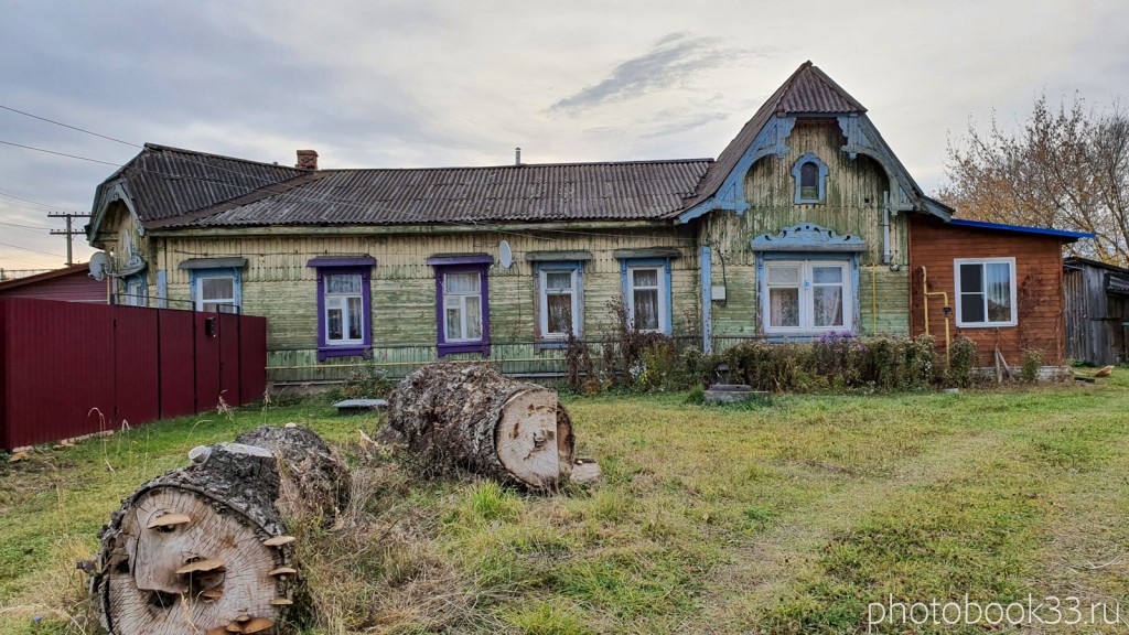 116 Старое деревянное здание в селе Бутылицы, Меленковский район