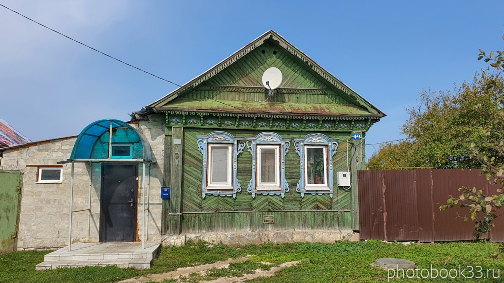 15 Деревянный дом в деревне Орлово