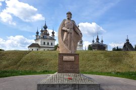 Памятник основателю: Юрий Долгорукий в сердце Юрьев-Польского